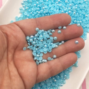500 Cabochões de resina AB pérola azul-celeste de 4 mm redondos com fundo plano, cola de plástico acrílico com fundo plano