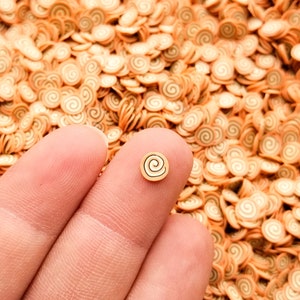 Kleine Zimtschnecken, Dessertscheiben, Zimtschnecken, Resin Verzierungen, Nailart, Miniatur, R107