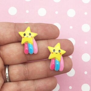 8 Cabochões de resina multicoloridos de 23 mm com fundo plano em formato de estrela cadente arco-íris, cabochões de acrílico de plástico com fundo plano e fada fofa, nº 1160b