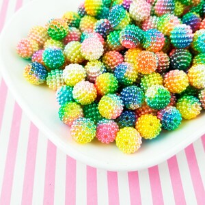 10 flerfärgade 12 mm runda akrylplastpärlor, drakar, äggcirklar, pärlbär, dekorationsmaterial med hartspärlor, gör-det-själv-pyssel för barn, 1340b