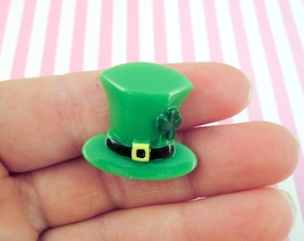 3 Green Flatbacked Resin Leprechaun Hat Cabochons, Cute Flat Backed Acrylic Plastic Four Leaf Clover Hat Cabs 761a