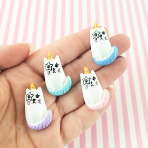 6 Assorted Pastel Flatbacked Resin Caticorn Unicorn Cabochons, 30mm Smiling Kitty Cat Kitten Unicorn Flat Backed Acrylic Plastic Cabs, #821