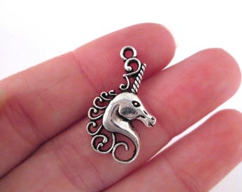 8 Silver Plated Unicorn Charms, Metal Unicorn Pendants F256