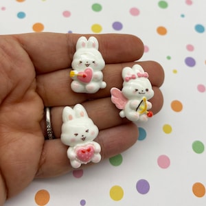 3 verschiedene Valentinstag Cupid Harz Cabochons mit flacher Rückseite, Osterhasencabochons mit flacher Rückseite aus Acryl, 619b