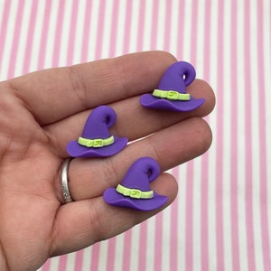 5 Lila und Grün Matt Hexenhut Cabochons, flache Rückseite, Harz, niedliche Halloween Cabs, Dh116