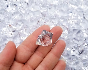 50g DUŻE przezroczyste akrylowe kostki lodu z kamieniami szlachetnymi, żywiczne kamienie szlachetne, sztuczne plastikowe diamenty, ponad 20 sztuk CHK 2
