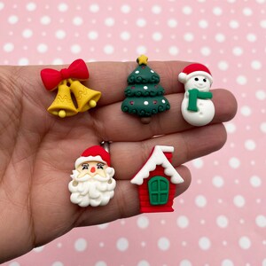 5 Piece Flatbacked Resin Christmas Cabochons Set, Assorted Holiday X-mas Flat Backed Acrylic Plastic Xmas Cabs Dh143