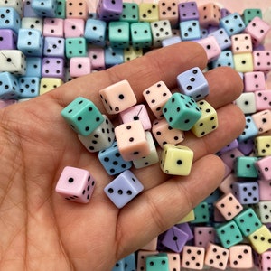 20 pastel acryl plastic dobbelsteenkralen, 10 mm vierkante kubus hars game player kralenbenodigdheden J171