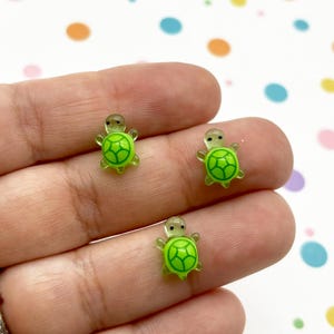 20 Flatbacked Resin Turtle Cabochons, Turtle Cabs, Flat Backed Acrylic Plastic Cabs L310