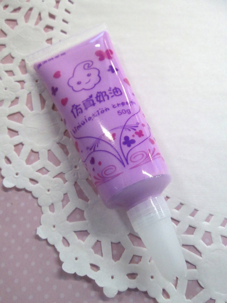 Decoden Whipped Cream Glue, Lavender Color with 1 Frosting Tip, for Cell Phone Decoration, 50g image 1