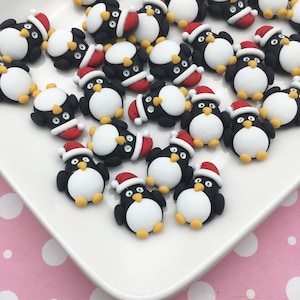 4 lindos cabujones navideños de resina de 23 mm con forma de pingüino de Papá Noel, con base plana, de plástico acrílico, DH123b