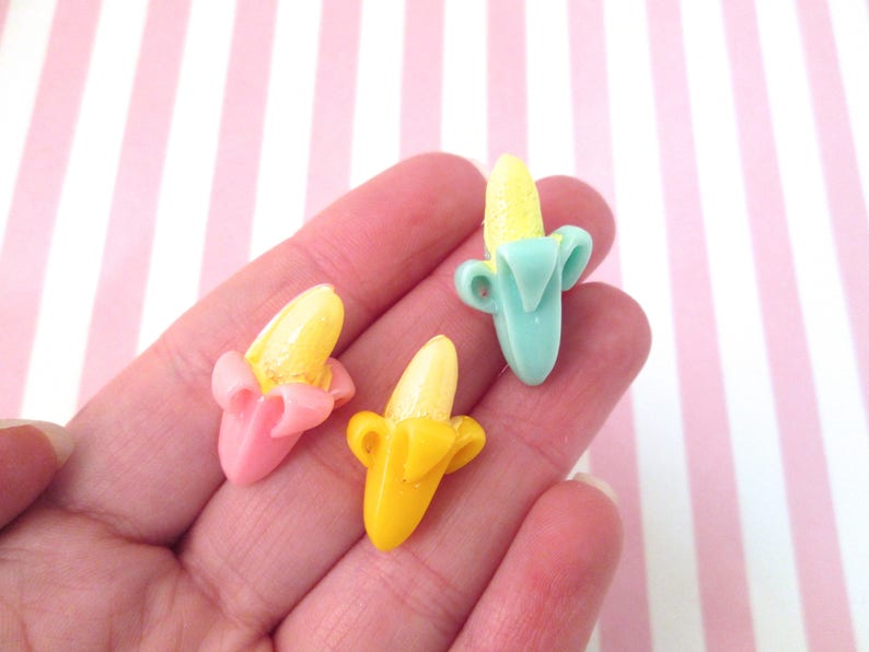 #979 Assorted Pastel Banana Cabochon Peeled Banana