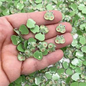 20 Resin Flatbacked Green Frog Kawaii Cabochons, Flat Backed Acrylic Plastic Cute Froggy Cabs, 11mm Nail Manicure Cabs 579