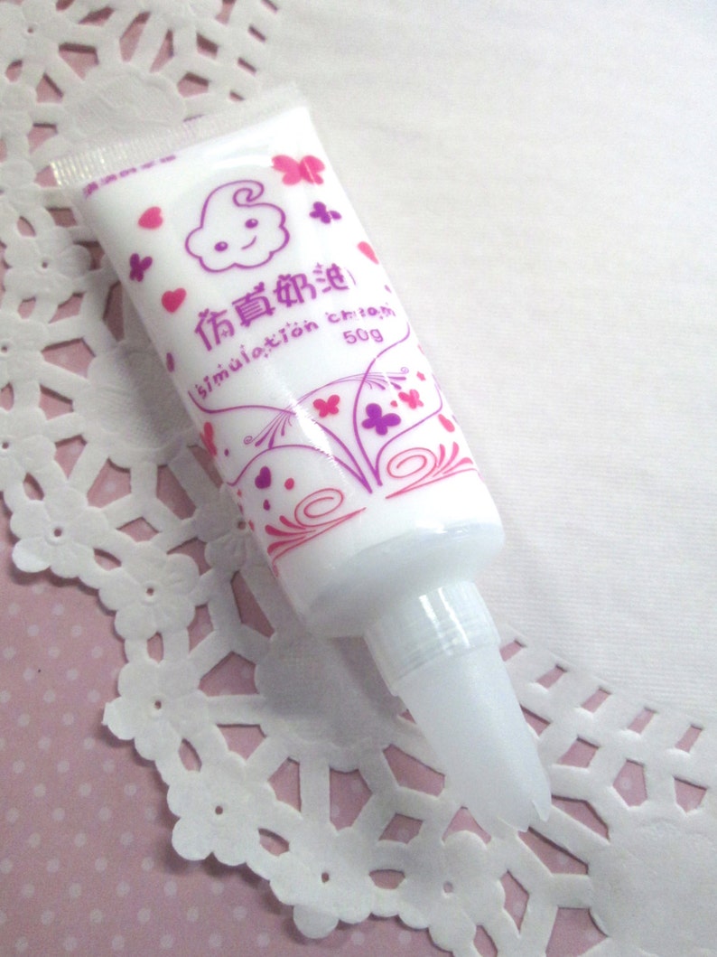 Decoden Whipped Cream Glue, White Vanilla with 1 Frosting Tip, for Cell Phone Decoration, 50g image 2