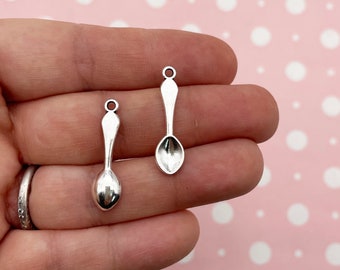 10 dijes de cucharas de plata para repostería falsa, comida en miniatura y accesorios para muñecas, DH77