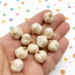 4 cabochons réalistes en résine 3D à fond plat et gousses d'ail de 15 mm, légumes en plastique acrylique cabochons 02