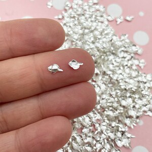 50 Tiny 5mm Silver Toned Metallic Conch Seashell Cabochons, Cute Kawaii Nail Manicure Sea Shell Cabs L285