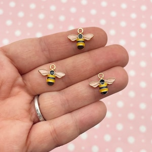 5 Cute 15mm Enamel Honey Bee Charms, Gold Plated Insect Honeybee Bug Enamel Charm Pendants, F445