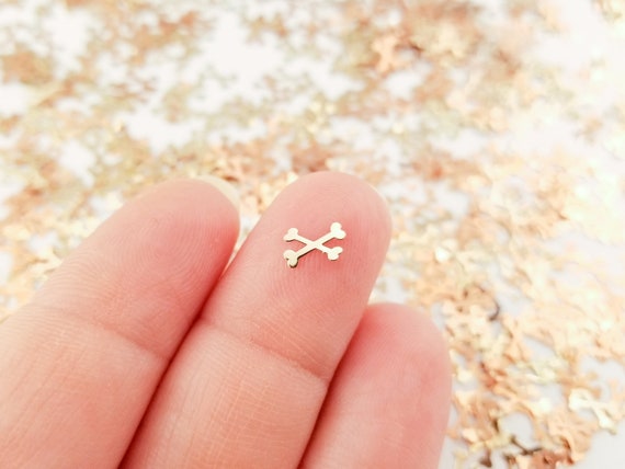 50 Tiny 7mm Gold Toned Metallic Crossbones Cabochons, Cute Kawaii Bone Pirate Halloween Nail Cabs, Charm, Resin add-on 1729