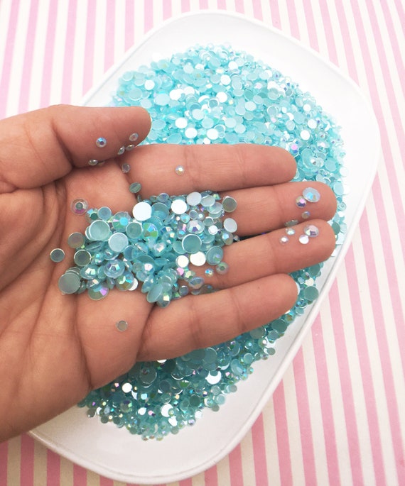 Resin Cab - Round Small, Blue AB Resin Cab - Round Small, Blue AB
