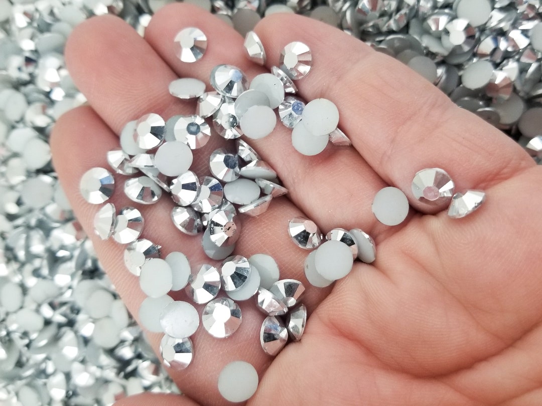 NACHLYNN Strassteentjes van kunsthars, 2 6 mm, meerkleurig, transparant, platte ronde jelly strassteentjes, geschikt voor nailart, gezichtsbeschildering, kostuums en andere doe het zelf creaties (met
