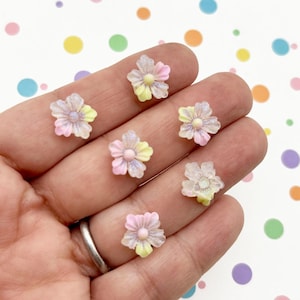 40 sztuk pastelowych wielokolorowych, płaskich, 11 mm, akrylowych, plastikowych kaboszonów do paznokci z motywem kwiatów, płaskich, żywiczne kaboszony kwiatowe, L230