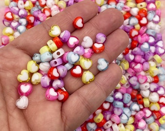 Fünfzig mehrfarbige Acryl Kunststoff 8 mm Herz Perlen, 8 x 7 mm Harz Kawaii Perlen Zubehör, J179