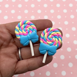3 Pastel Flatbacked Polymer Clay Lollipop Cabochons with blue bow, Fake Bake Flat Backed Fimo Candy Lollypop Cabs, #1591a