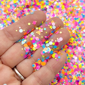 Neon Flerfärgad Bubbel Lösningsmedelsresistent Rund Cirkel Polyester Prickig Glitter, Nagelkonst Decoden Shaker Form & Resinglitter F560