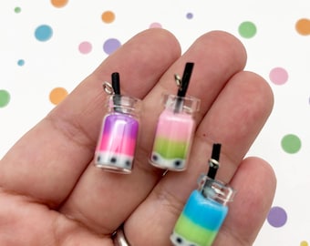 5 Ciondoli in miniatura a forma di tazza di bubble tea con cannuccia e gancio, cabochon assortiti da 25 mm o 1 pollice, tazze di bubble tea 550