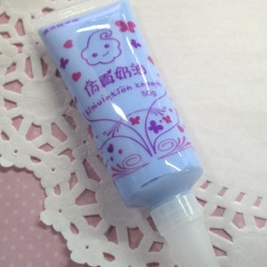 Decoden Whipped Cream Glue, Baby Blue Color with 1 Screw on Tip for Cell Phone Decoration, 50g
