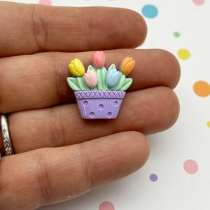 6 Flachrücken-Harz-Pastell-Osternkorb-Blumen-Tulpen-Krokus-Cabochons, Flachrücken-Acrylplastik-Blumen-Cabs 1110b