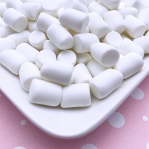 8 White 15mm Resin Fake Marshmallow Cabochons, Faux Desert Fake Bake Acrylic Plastic Cabs 1168