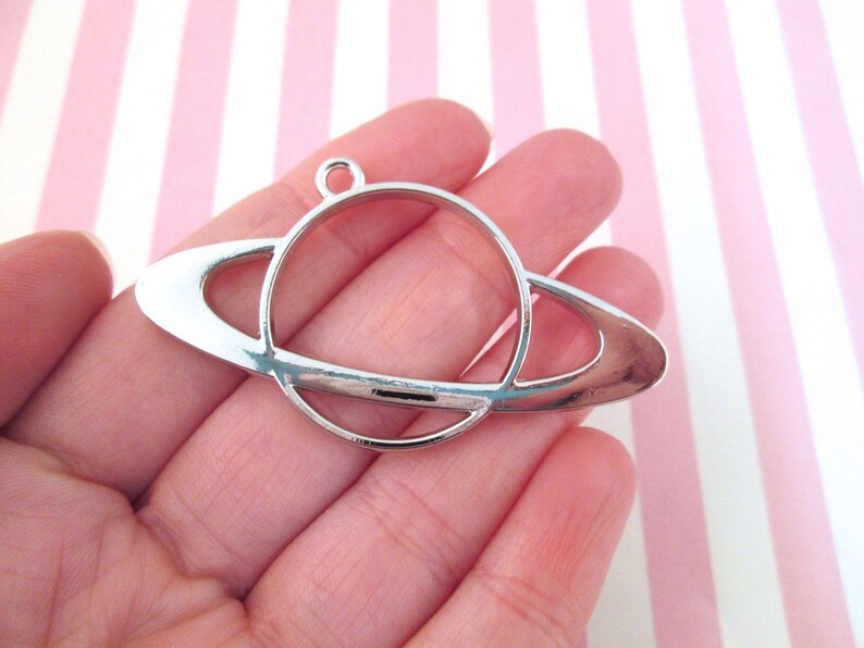 2 Silver Plated Saturn Charm, Open Bezel Pendant, Planet Charms, Saturn Pendants F245