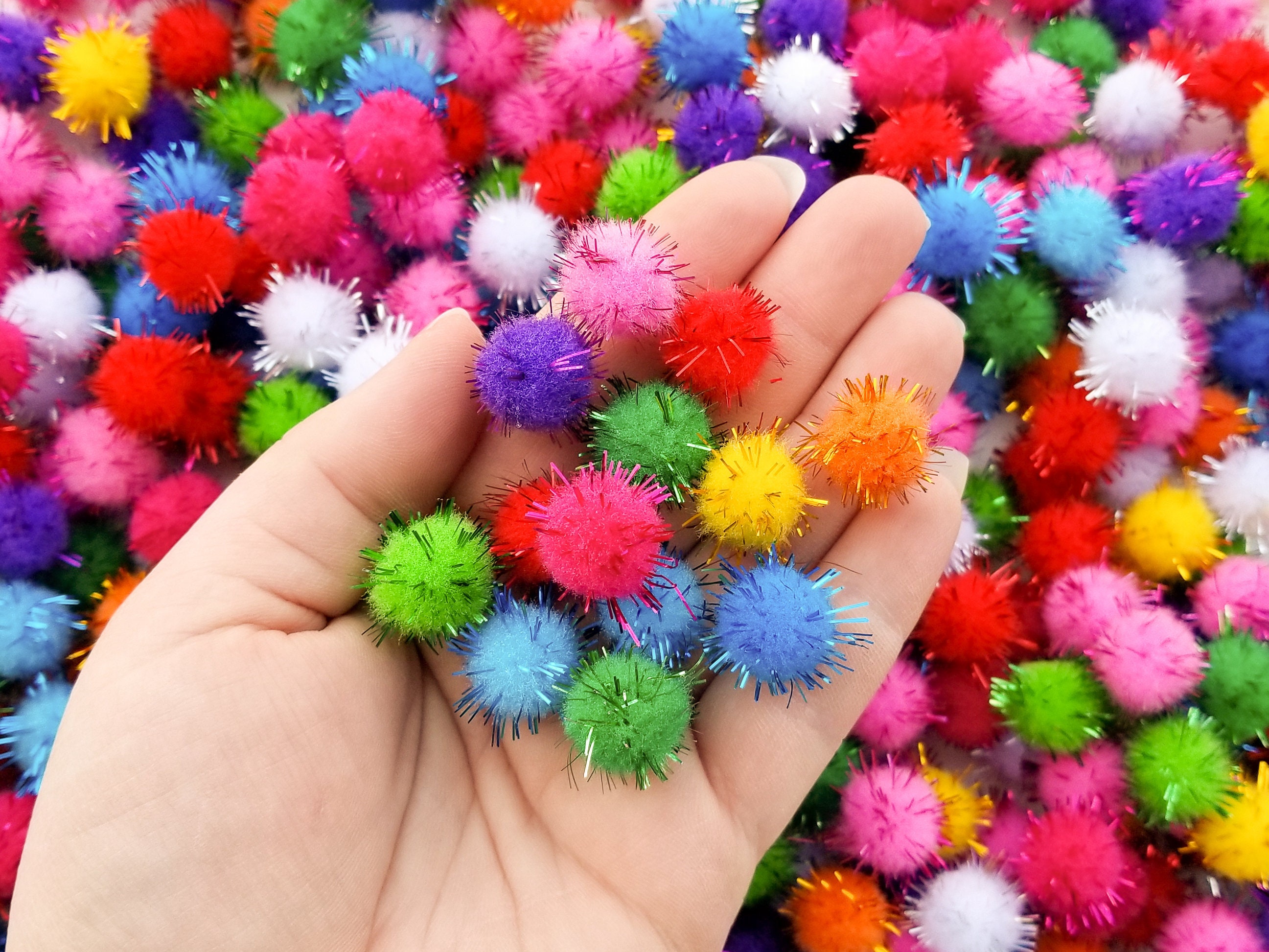 8 mm Approx. 500 Pieces Colourful Mini Pompoms for Crafts Felt