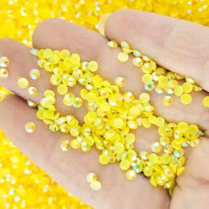 Diamantes de imitación de resina AB de 3 mm con parte posterior plana y forma redonda, cabujones de plástico acrílico con pegamento de parte posterior plana de color amarillo dorado. Elija la cantidad que desee