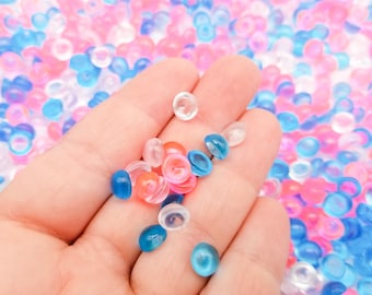 100g (3 1/2 オンス) コットンキャンディミックス樹脂製フィッシュボウル型スラッシュビーズ（カリカリスライムやクラフト用）、ブルー、ピンク、透明アクリルプラスチック製フィッシュボウル