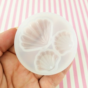 Three Piece Seashell Shell Pendant Charm Uv Silicone Mold for Sea Shell Beach Cabochons, Candy, Clay, Resin Etc, Mould, Q17A