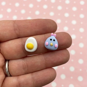 6 cabujones de resina con parte trasera plana en forma de pollito de Pascua y huevos, cabujones de plástico acrílico con parte trasera plana 878