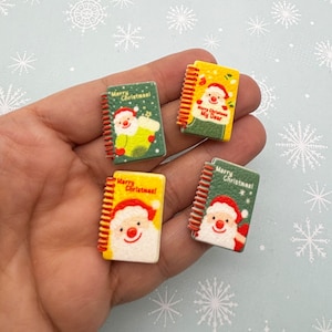 4 kerstboeken hars cabochons met plaksteen - leuke acryl plastic kerstcabines met platte achterkant - kerstfeest feestelijk decor en knutselbenodigdheden 1599