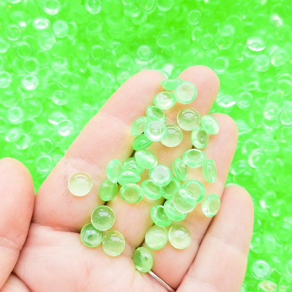 100 grammes (3 1/2 onces) de perles de barbotine vertes électriques pour bocal à poisson pour slime croquante et créations artisanales