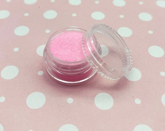 Lichtroze nepsuikerhagelslag kawaii/8 gram, goed voor nepkoekjes en desserts