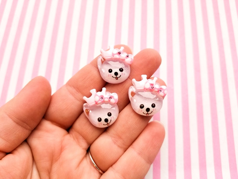Princess Cabochons #1540 8 Pale Lavender Purple Pastel Glitter Crowned Bear Cabochons