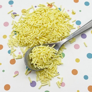 Pastellgelbe lange Polymer-Ton-gefälschte Sprenkel, wählen Sie Ihre Menge, S15