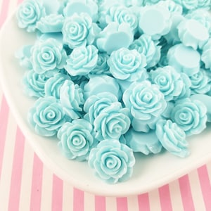 10 pastelkleurige harsblauwe 20 mm bloemroos cabochons met platte achterkant, acryl plastic bloemencabines met platte achterkant