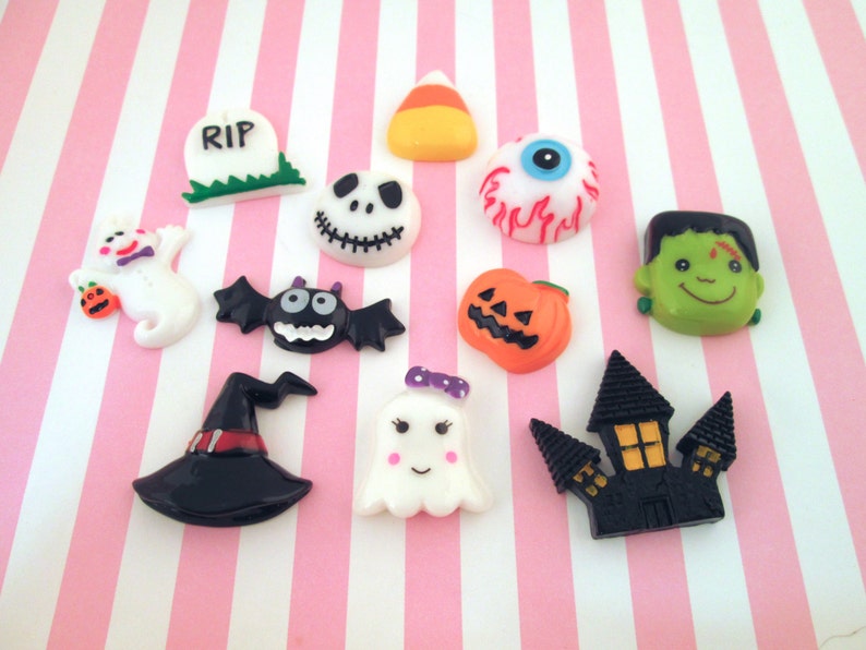 Cute Halloween Cabochons 6 Candy Corn Cabochons #DH102