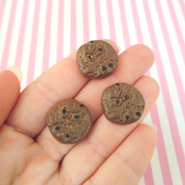 6 Chocolate Chip Cookie Cabochons, Flat Backed Resin Dollhouse Cookies,  #139a