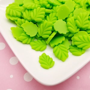 10 Green Resin Flatbacked Leaf Cabochons, Resin Leaves, Flat Backed Faux Acrylic Plastic Spring Flora Cabs, #1541a