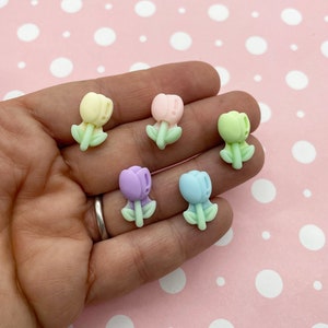 10 cabochon in plastica acrilica con retro piatto a forma di tulipano pastello, cabochon floreali Sakura in resina con retro piatto 1213b