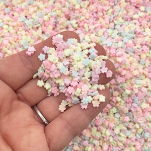 Pastel Glow in the Dark Sakura-bloemhagelslag, polymeerklei nephagelslag, Decoden Fimo-tafelstrooisel bloemenconfetti, M179